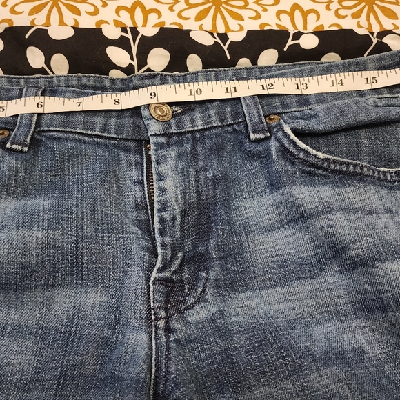 7 for all mankind crop jeans - Picture 3 of 7